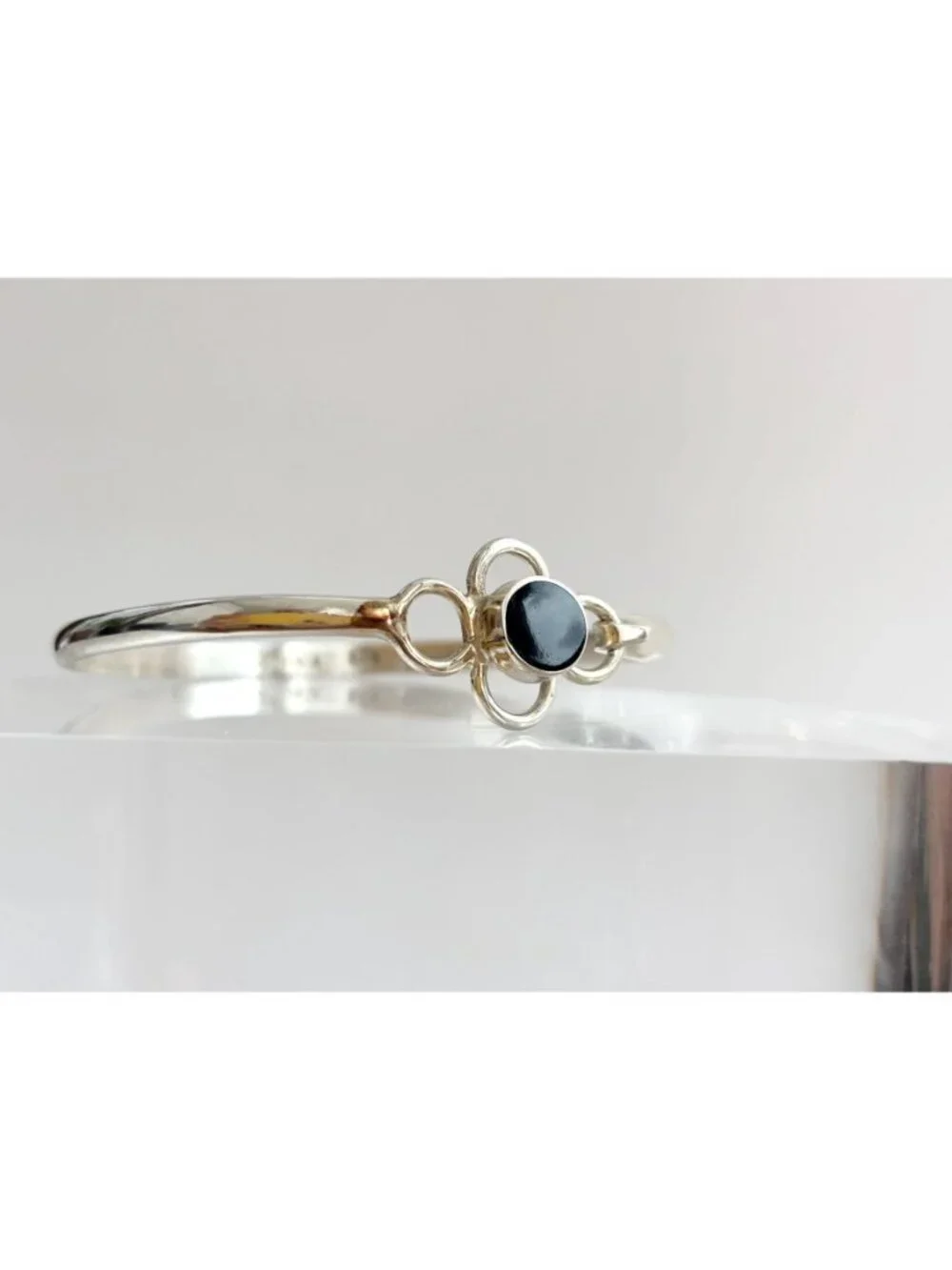 Black Onyx Scalloped Taxco, Mexico Vintage Sterling Silver 925 Bangle Bracelet